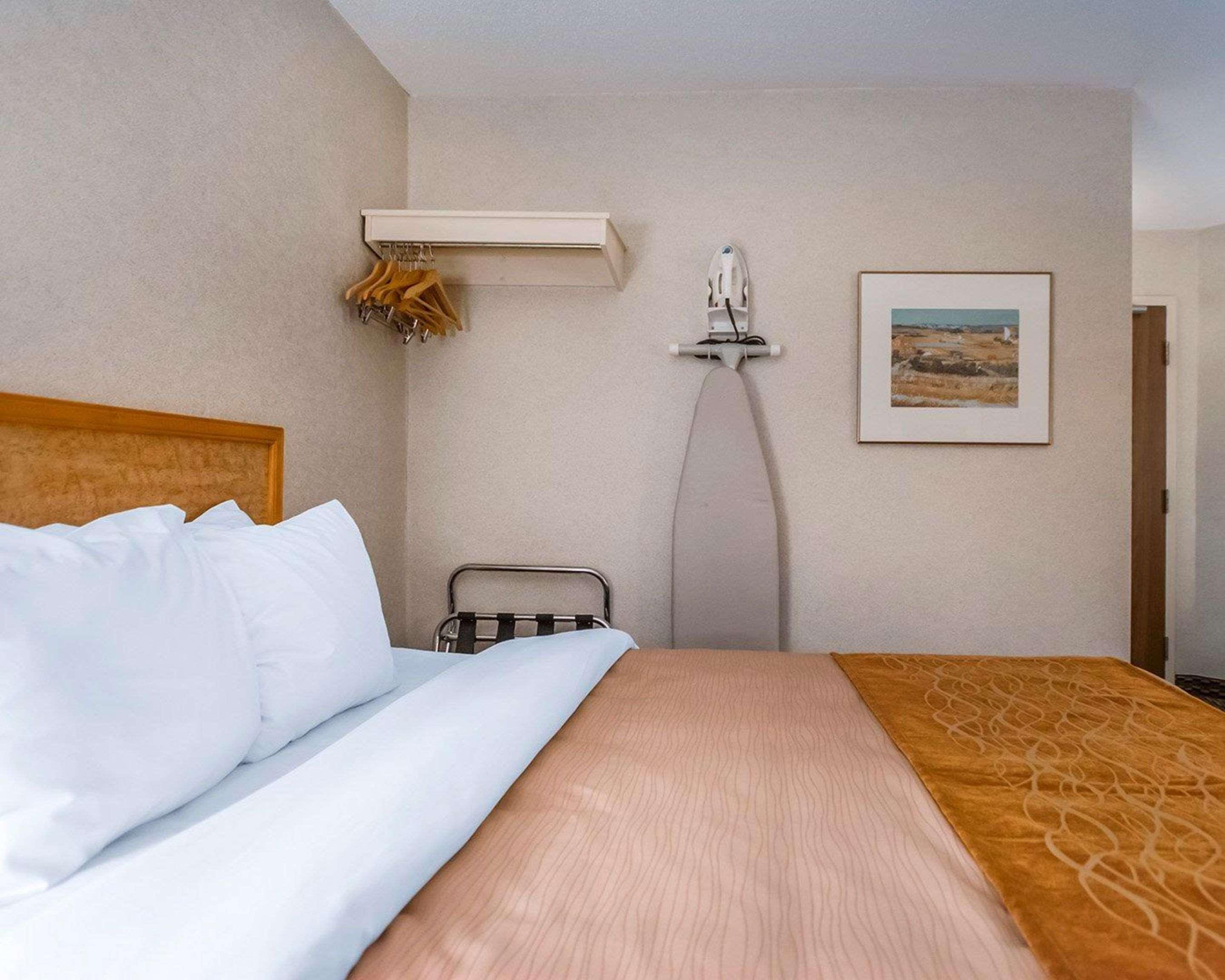 Rodeway Inn 2*
